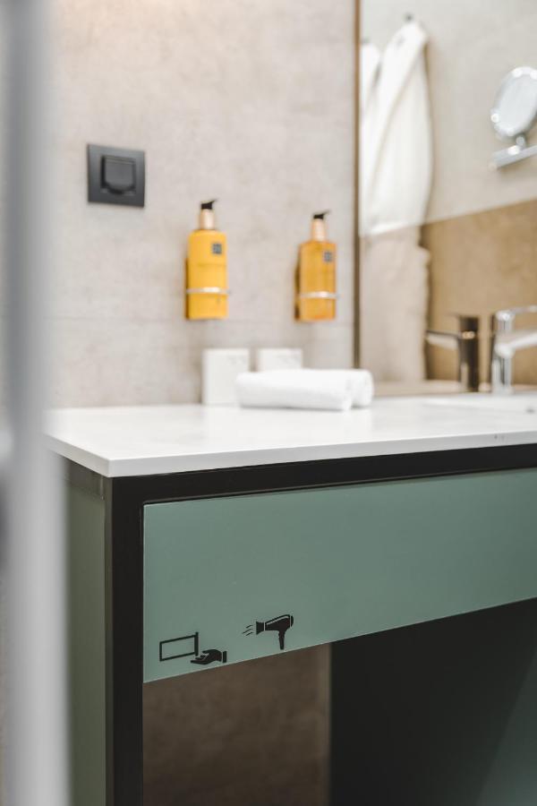 Signum Hotel Подгориця Екстер'єр фото