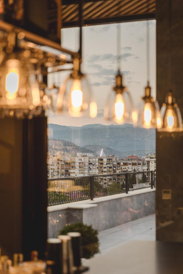 Signum Hotel Подгориця Екстер'єр фото
