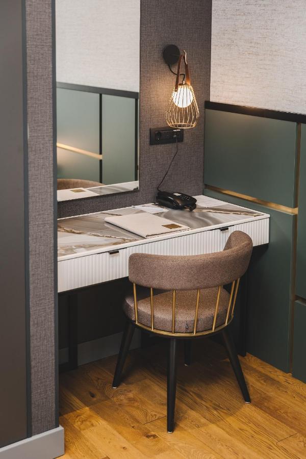 Signum Hotel Подгориця Екстер'єр фото