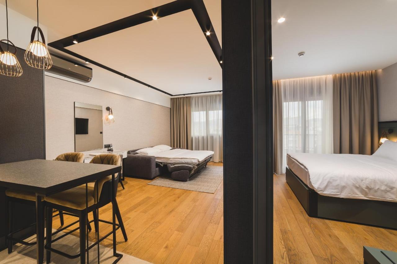 Signum Hotel Подгориця Екстер'єр фото