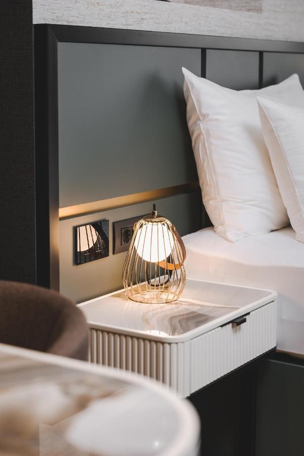Signum Hotel Подгориця Екстер'єр фото